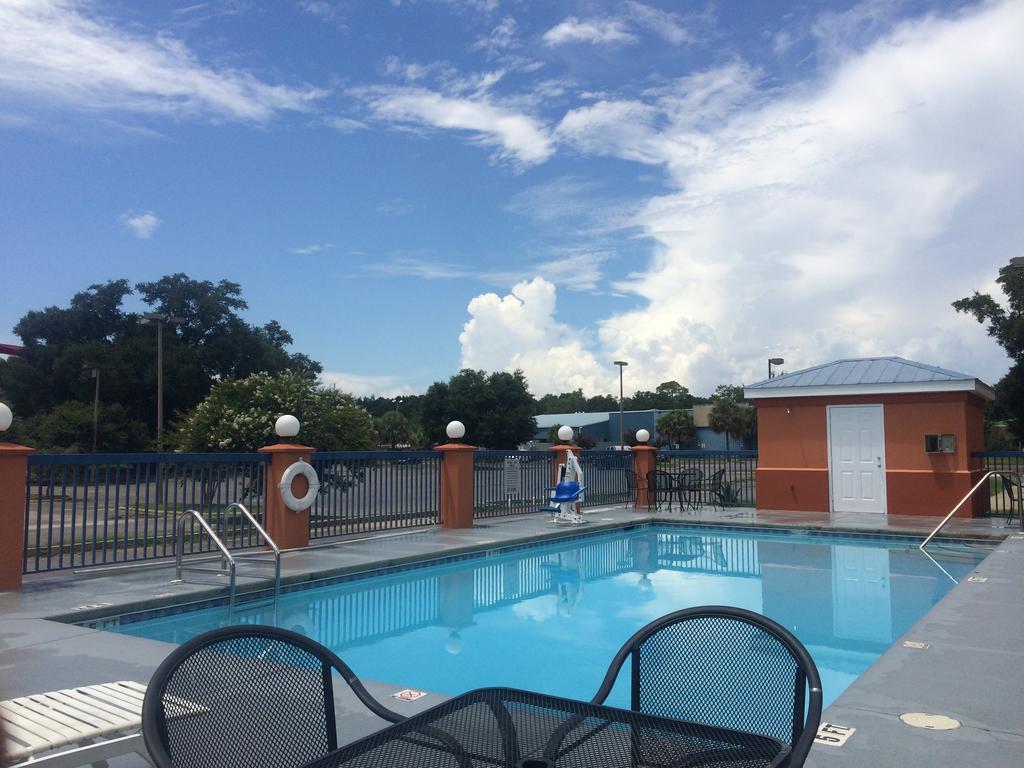 Luxury Suites Pensacola Luaran gambar