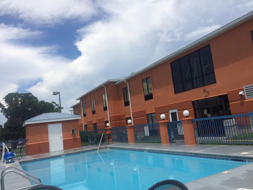 Luxury Suites Pensacola Luaran gambar
